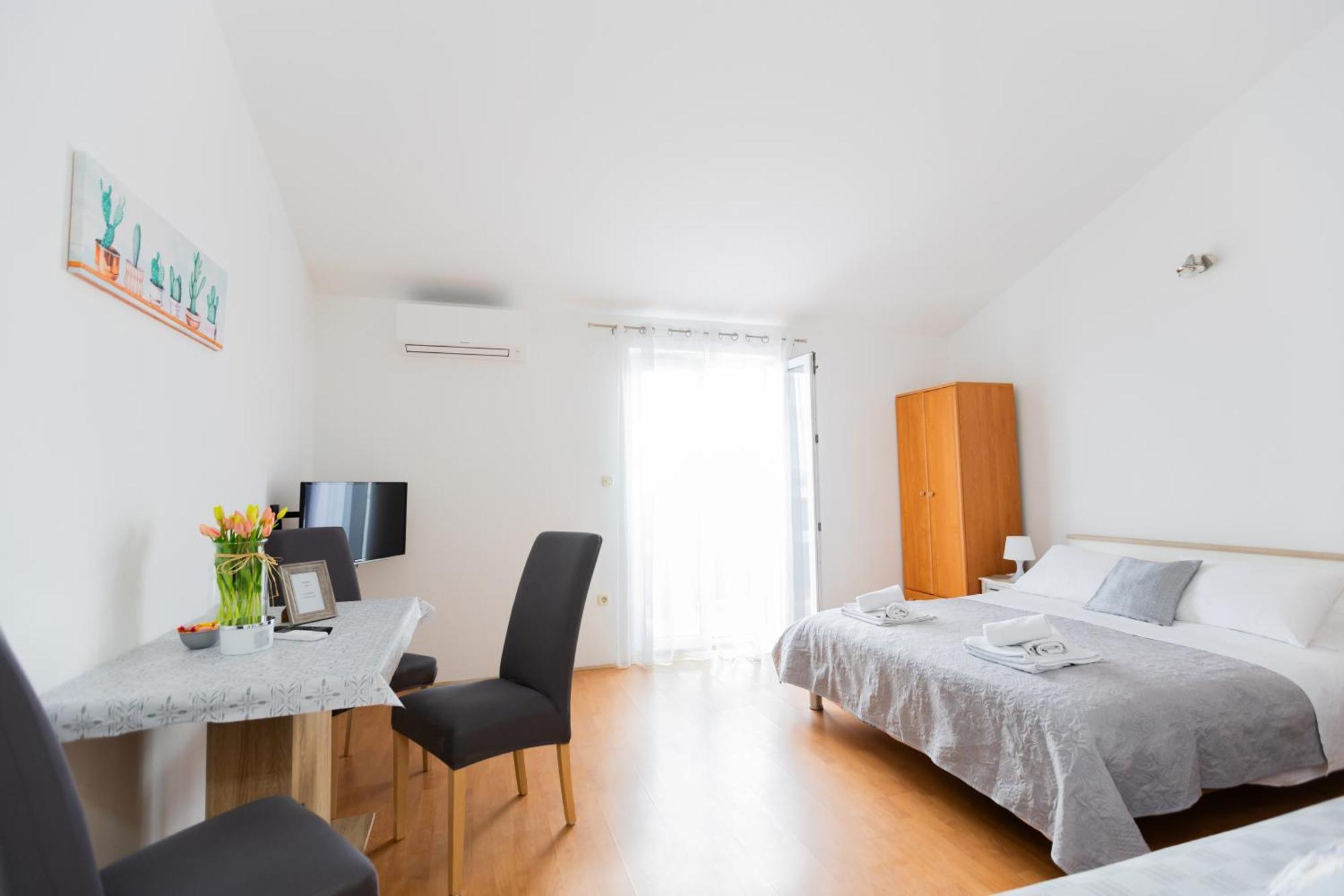 Apartments Rudi Lokva Rogoznica Bagian luar foto