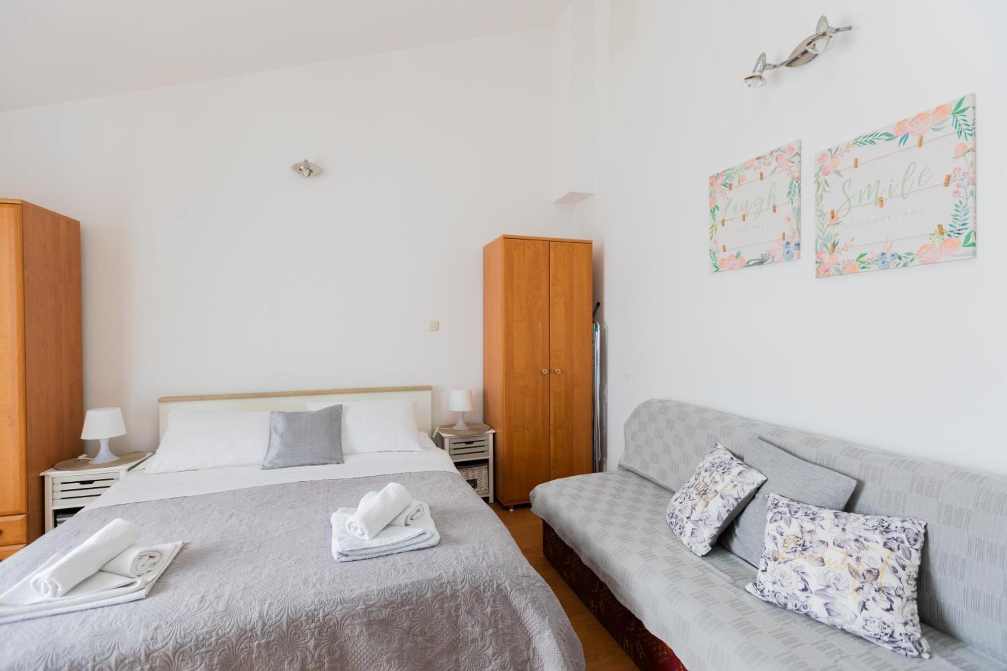 Apartments Rudi Lokva Rogoznica Bagian luar foto
