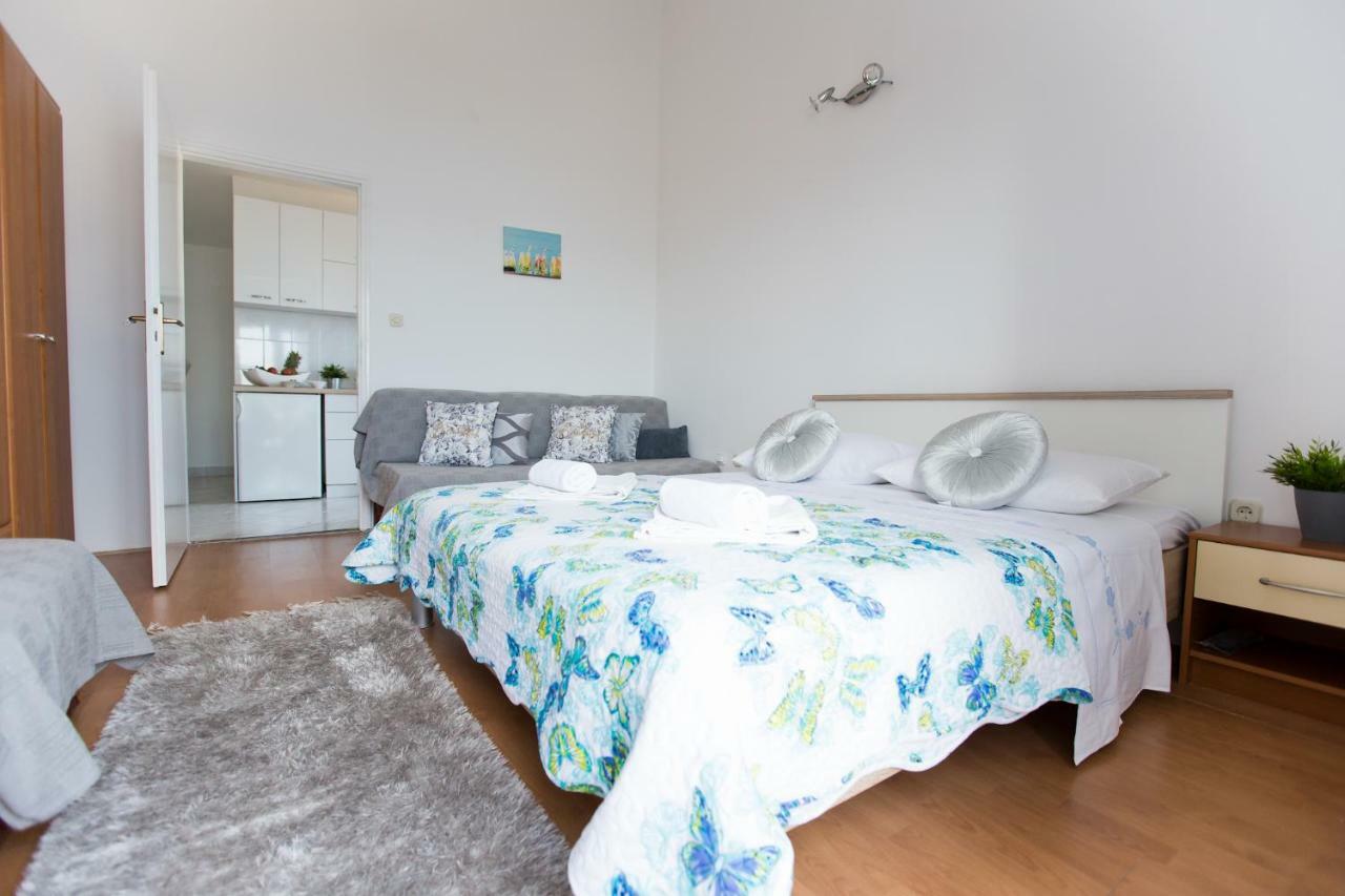 Apartments Rudi Lokva Rogoznica Bagian luar foto