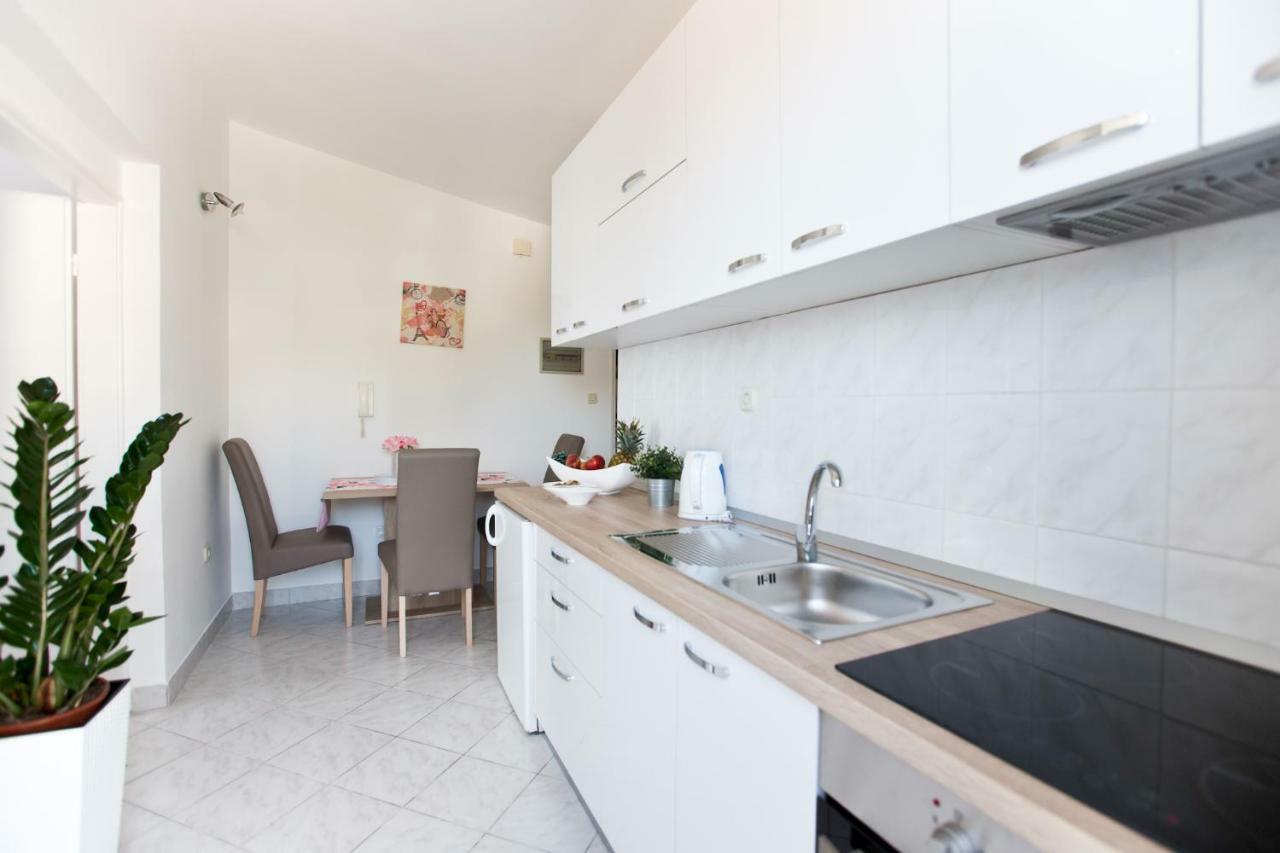 Apartments Rudi Lokva Rogoznica Bagian luar foto